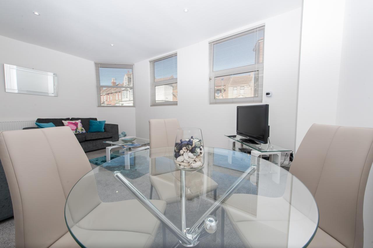 رامْسْغيت Two Bed Ground Floor Apartment, Sleeps Six, Free Parking And High Speed Wifi المظهر الخارجي الصورة